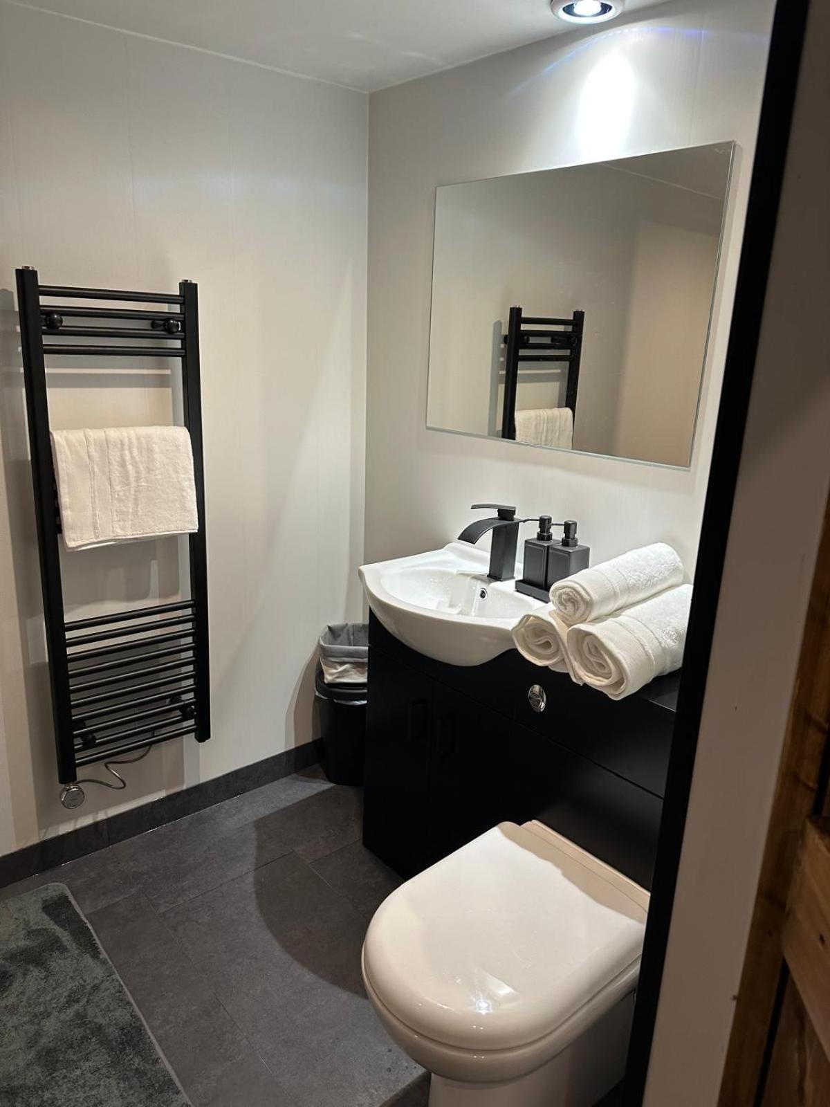 Cosy Coach House Villa Bellingham Ngoại thất bức ảnh